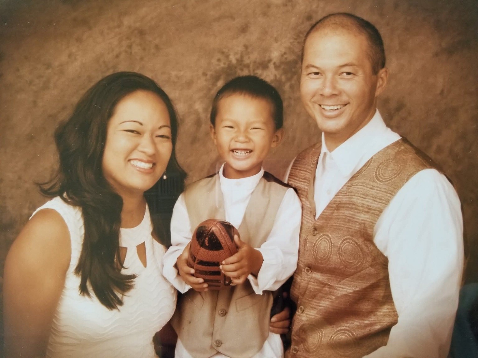Leimomi with Edward and Atreo in an early family portrait